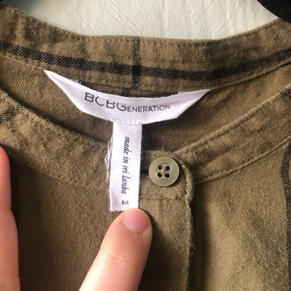 Grid Pattern Olive Button Down - Picture 2 of 2